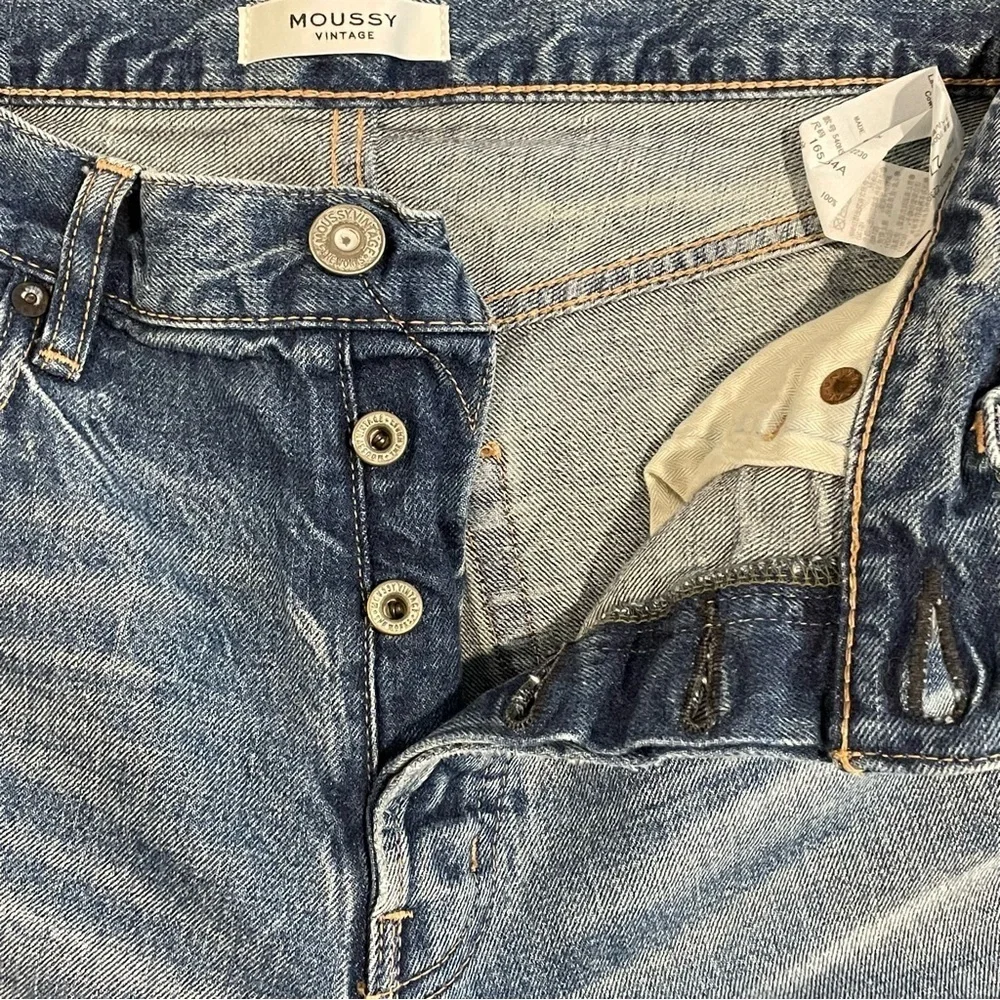 MOUSSY VINTAGE Women's Distressed Howa Jeans Raw Hem Button Fly Straight Blue 27